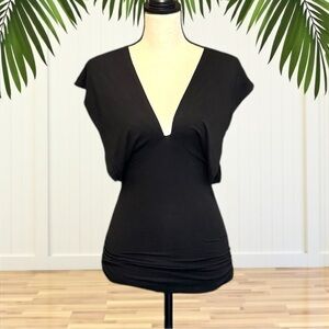 PattyBoutik Black Deep V-Neck Top – Size Small
